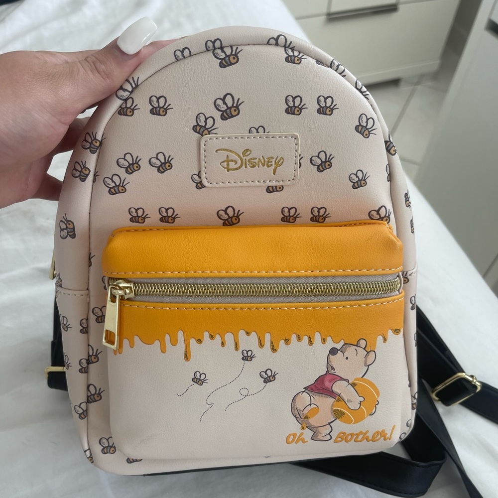 Winnie the pooh mini bookbag